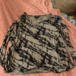 Nice casual top by Vera wang